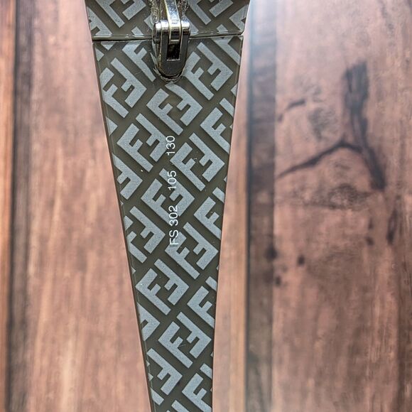 Fendi Eyeglasses FS 302 Womens Rectangle Frame Made in Italy 130 Authentic Desig - Picture 5 of 11